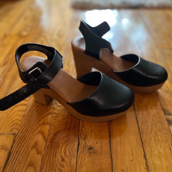 NWOT Universal Thread Wood Heel Platform Clog Maryjane / Mary Jane - Picture 2 of 6